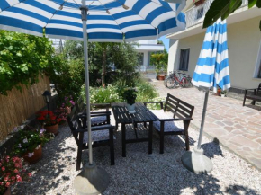 Гостиница Inviting Apartment in Gatteo with Private Garden  Гаттео А Маре